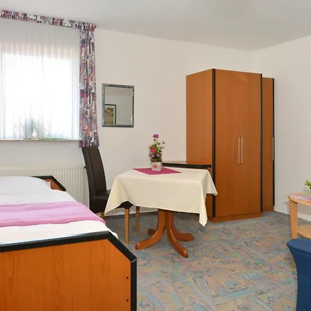 Rhoen-hotel Sonnenhof - Hotell Poppenhausen