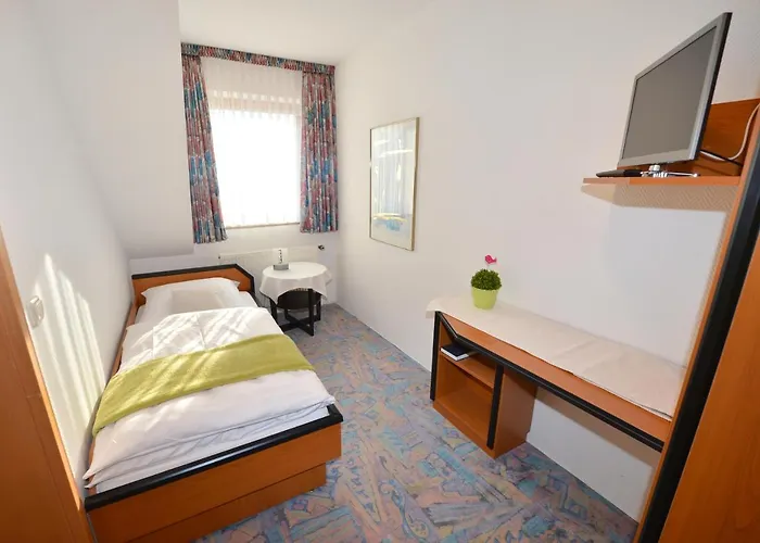 酒店 Rhoen-hotel Sonnenhof - 波彭豪森